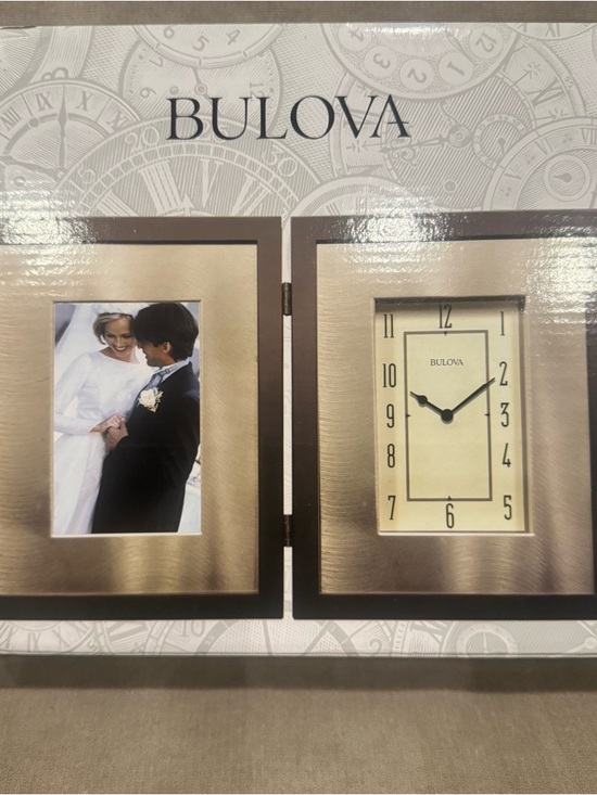 Bulova Other - Bulova Picture Frame Clock